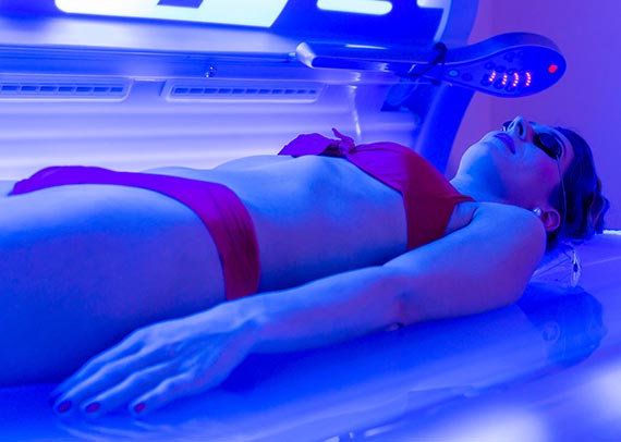 Nos experts qualifiées et expérimentées effectuent également différentes séances  de  bronzage par le technique des ultraviolets